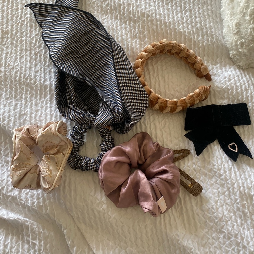 Hair accessories